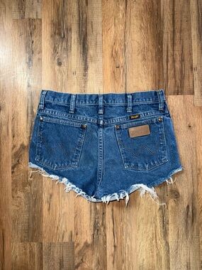 Wrangler High-Rise Frayed Hem Denim Shorts